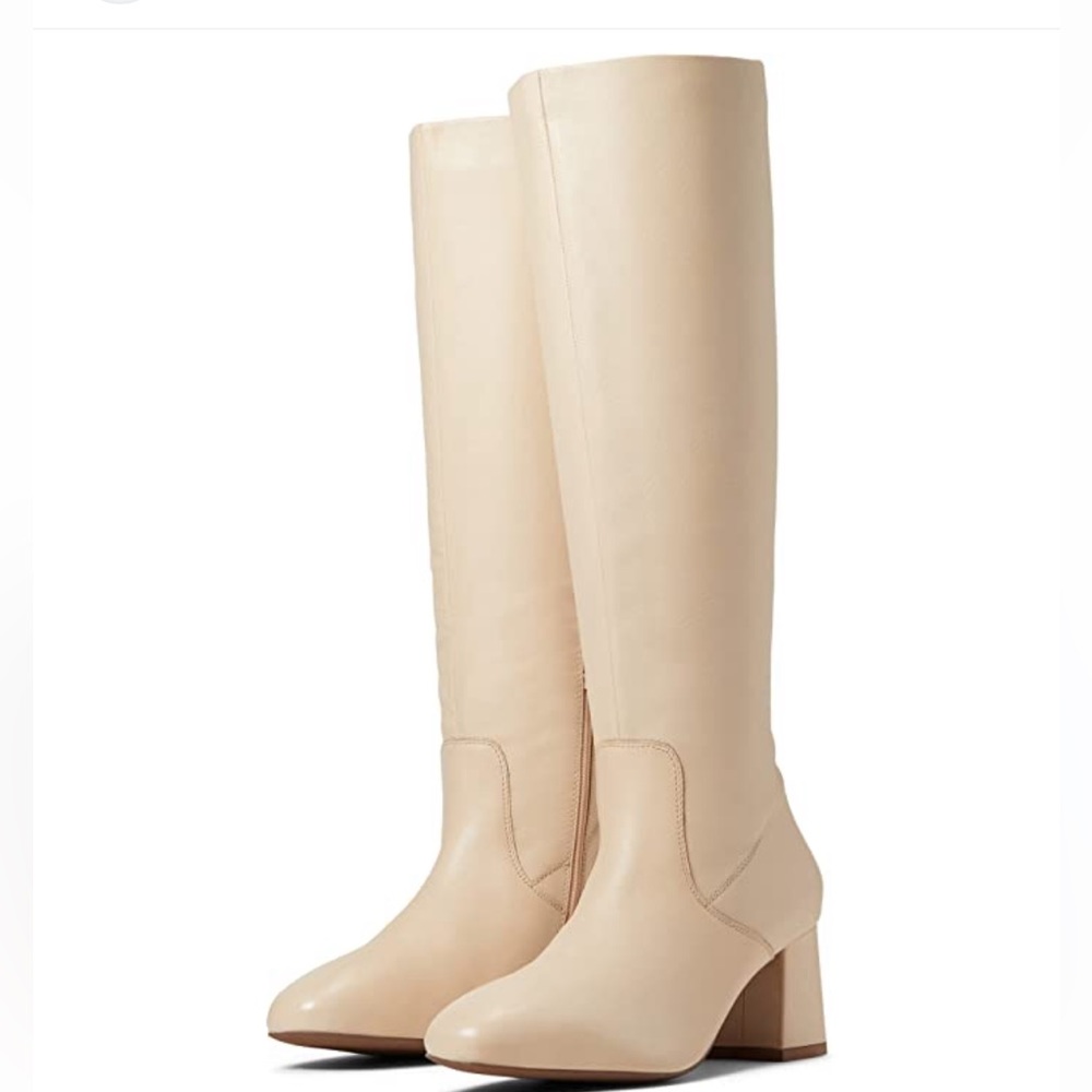 Seychelles Sealed With a Kiss Leather Boot in Cream Size 9.5